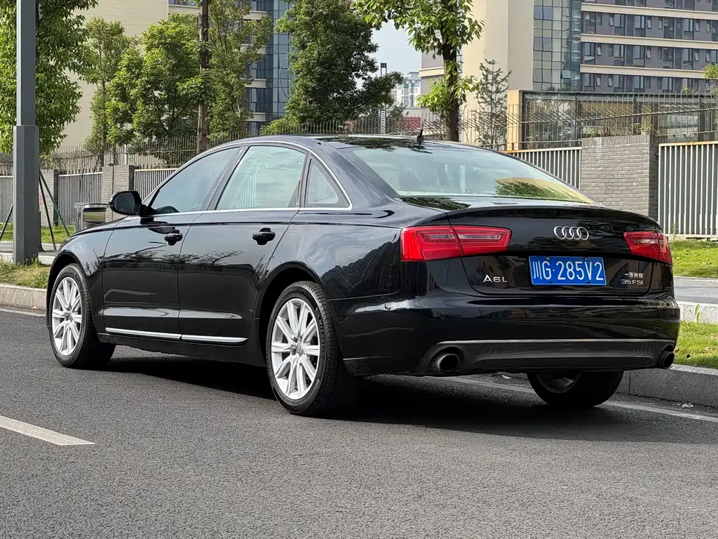 Audi A6L 2014 — фото 16