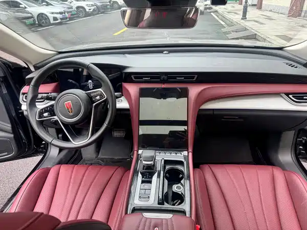 Hongqi H5 2025
