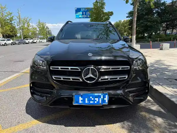 Mercedes-Benz GLS 2023