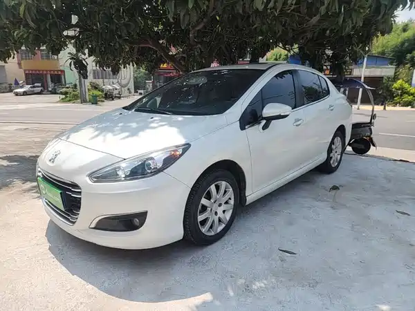 Peugeot 308 2016