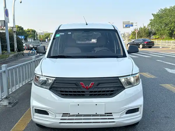 Wuling Hongguang V 2022
