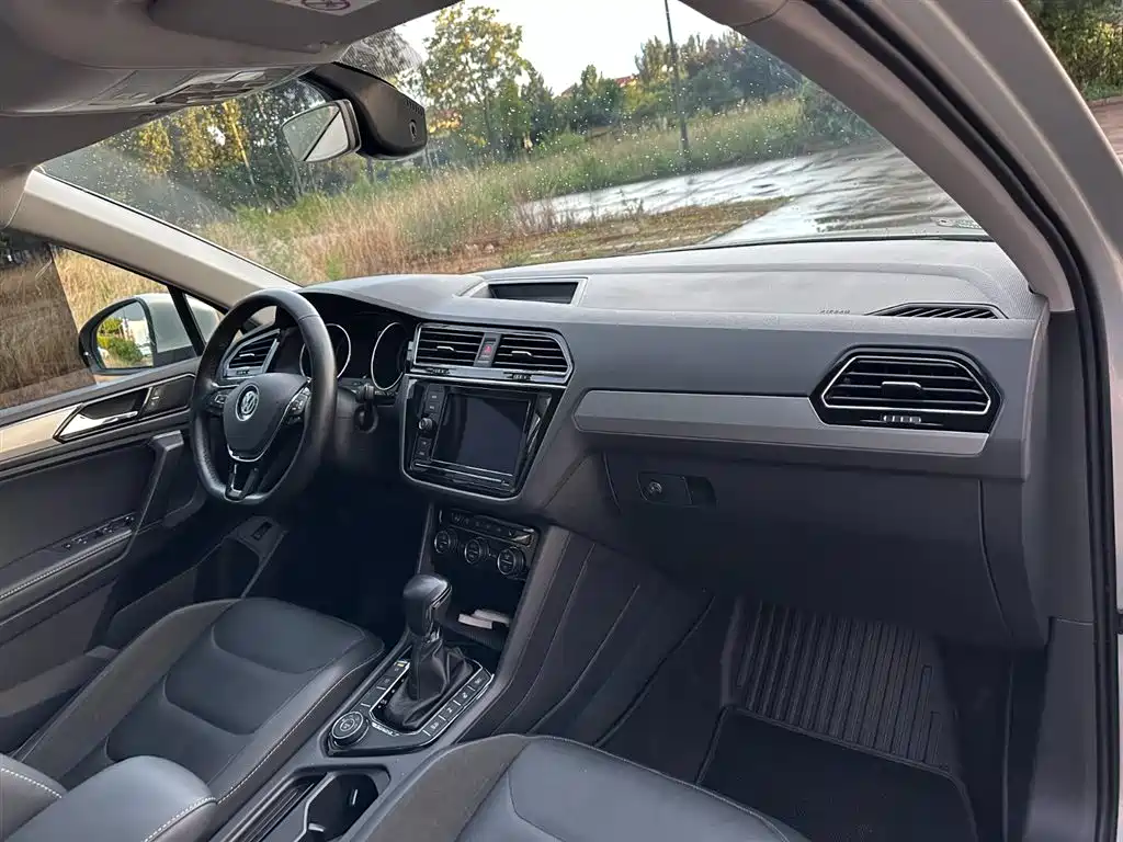 Volkswagen Tiguan L 2019 — фото 17