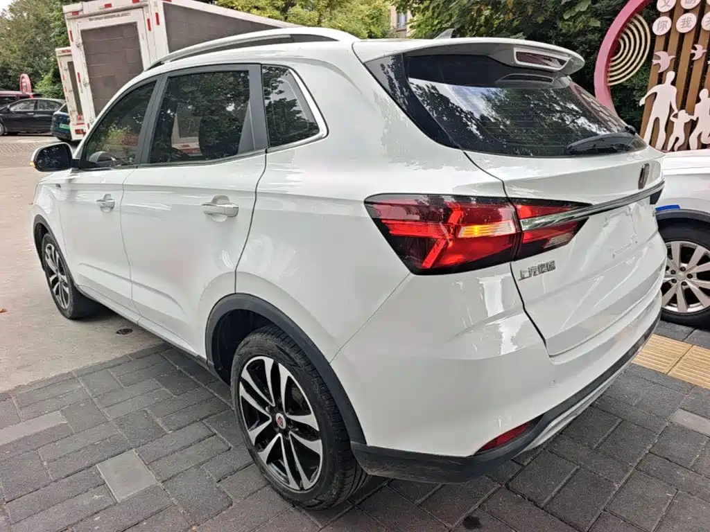 Roewe RX3 2018 — фото 23