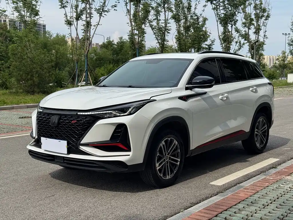 Changan CS75 PLUS 2022 — фото 1