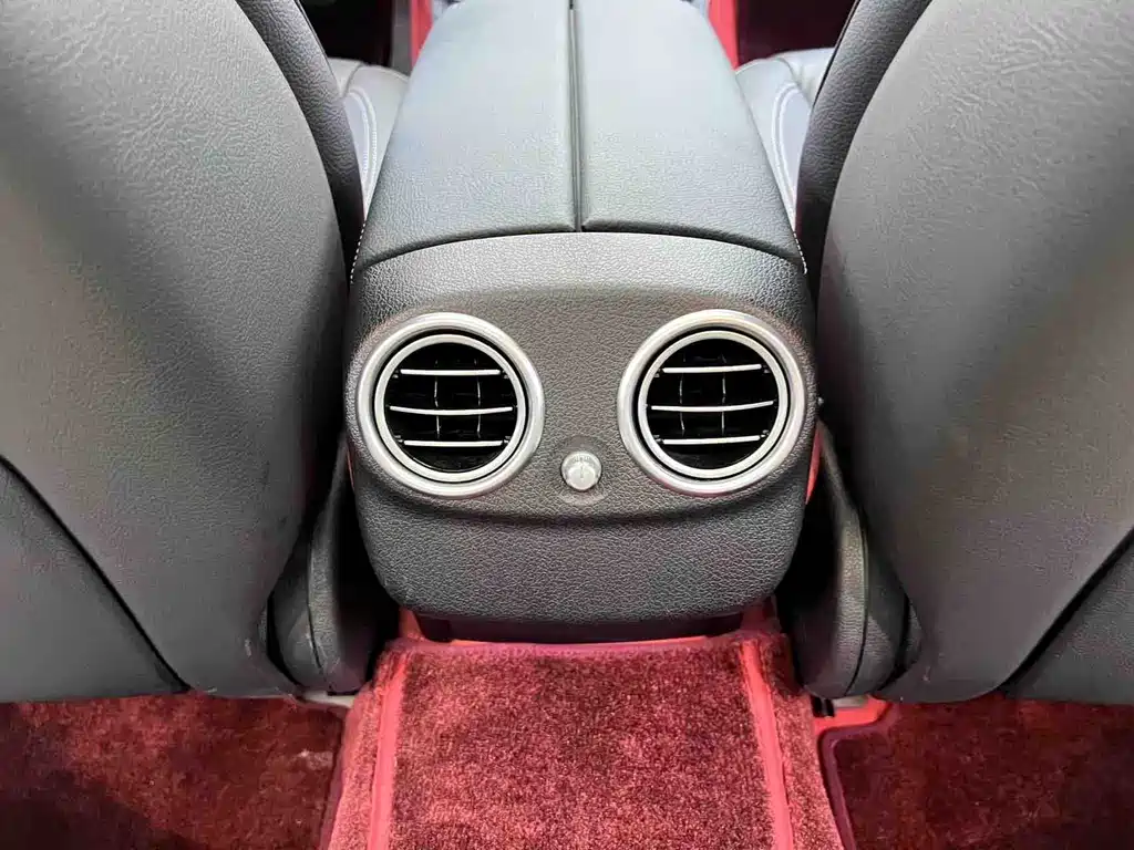 Mercedes-Benz E-Class 2024 — фото 12