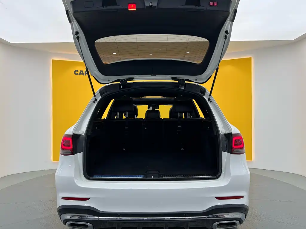 Mercedes-Benz GLC 2020 — фото 32