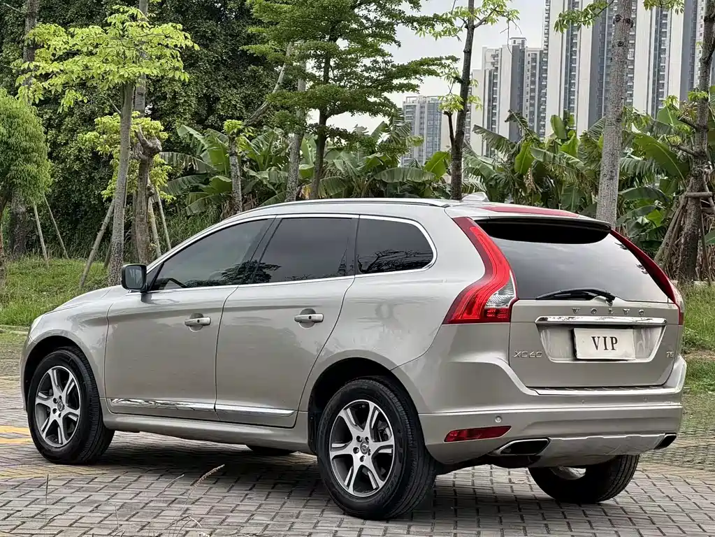 Volvo XC60 2014 — фото 7