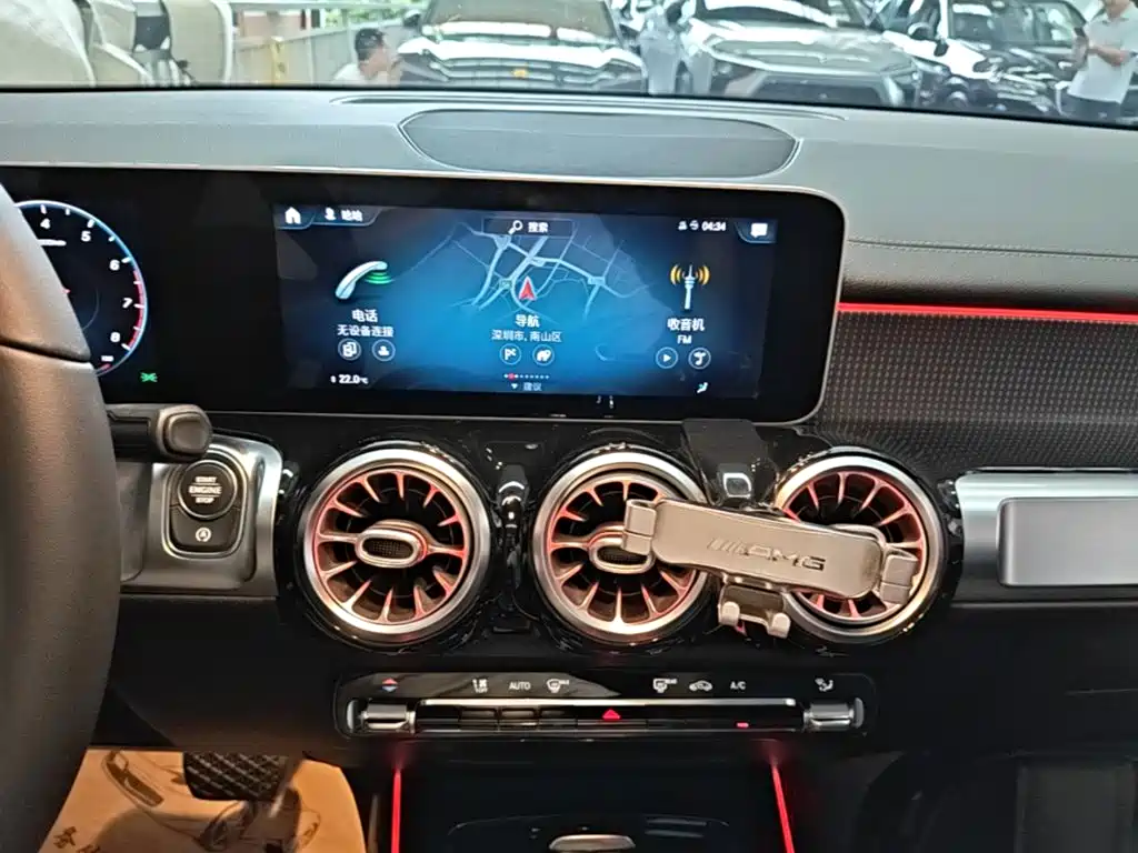 Mercedes-Benz GLB 2020 — фото 13