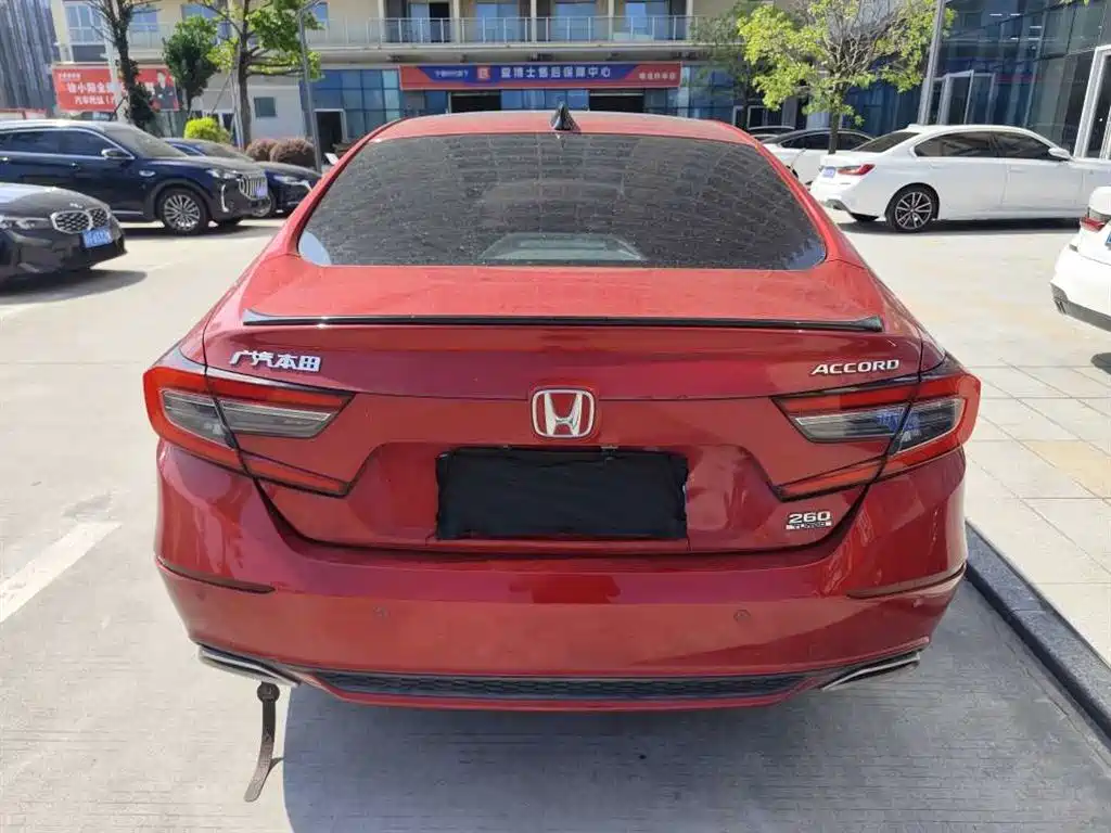 Honda Accord 2022 — фото 8