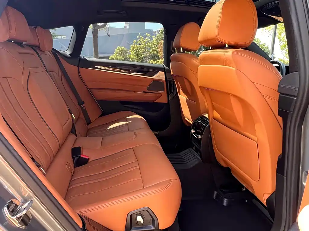 BMW 6 Series GT 2020 — фото 15