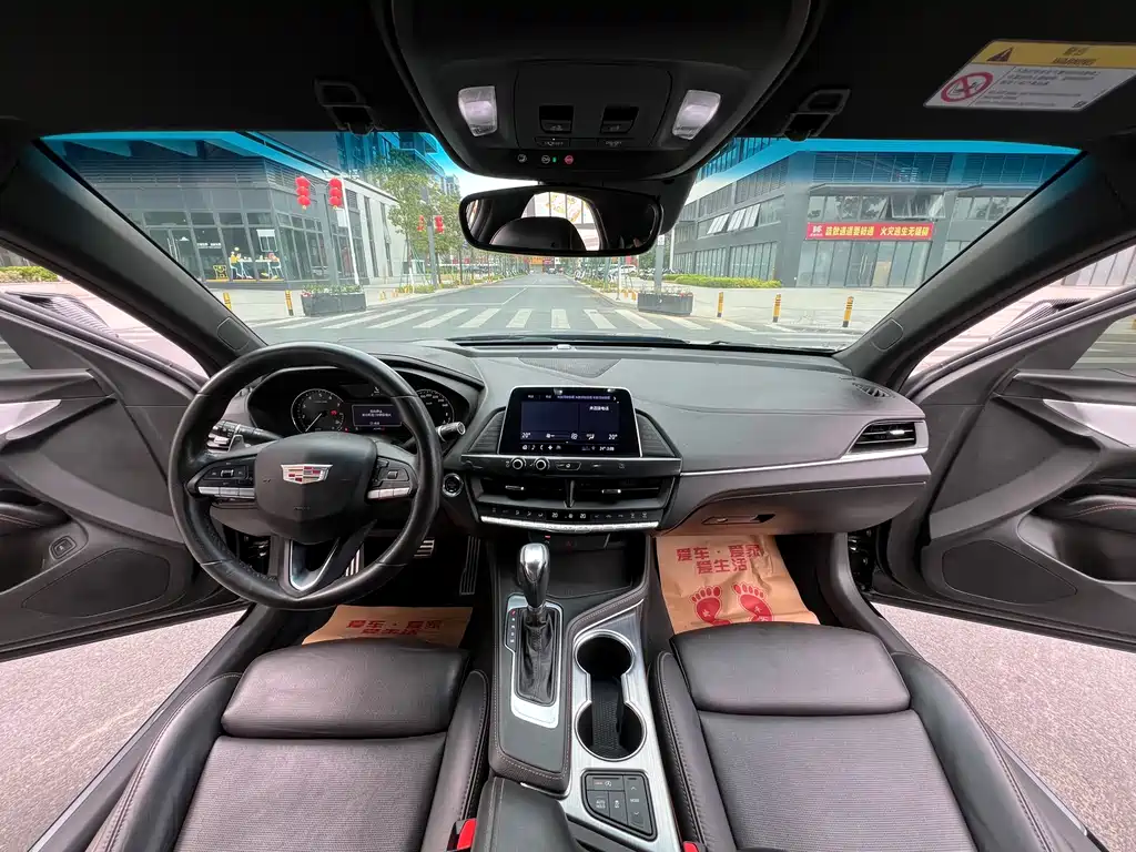 Cadillac CT4 2021 — фото 13