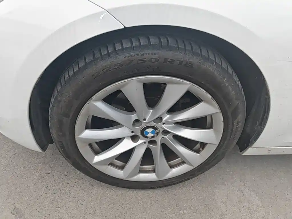 BMW 3 Series GT 2014 — фото 23