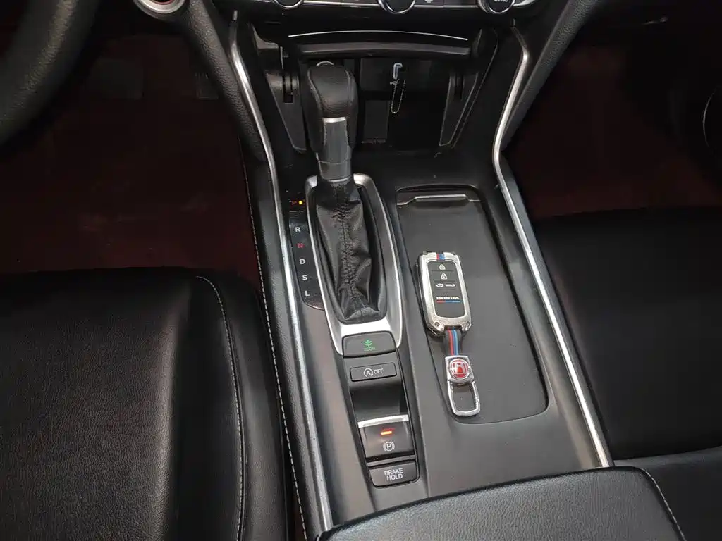 Honda Inspire 2019 — фото 12