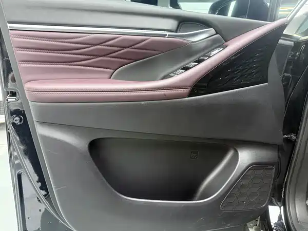 GAC Trumpchi M8 2024