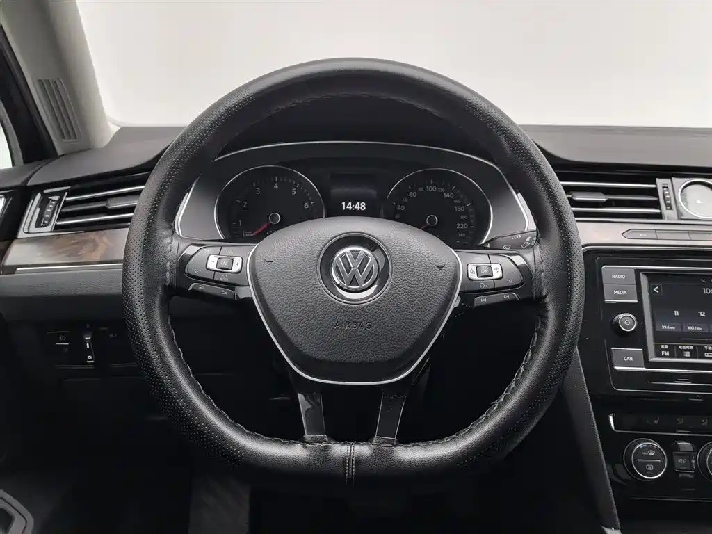 Volkswagen Magotan 2018 — фото 11