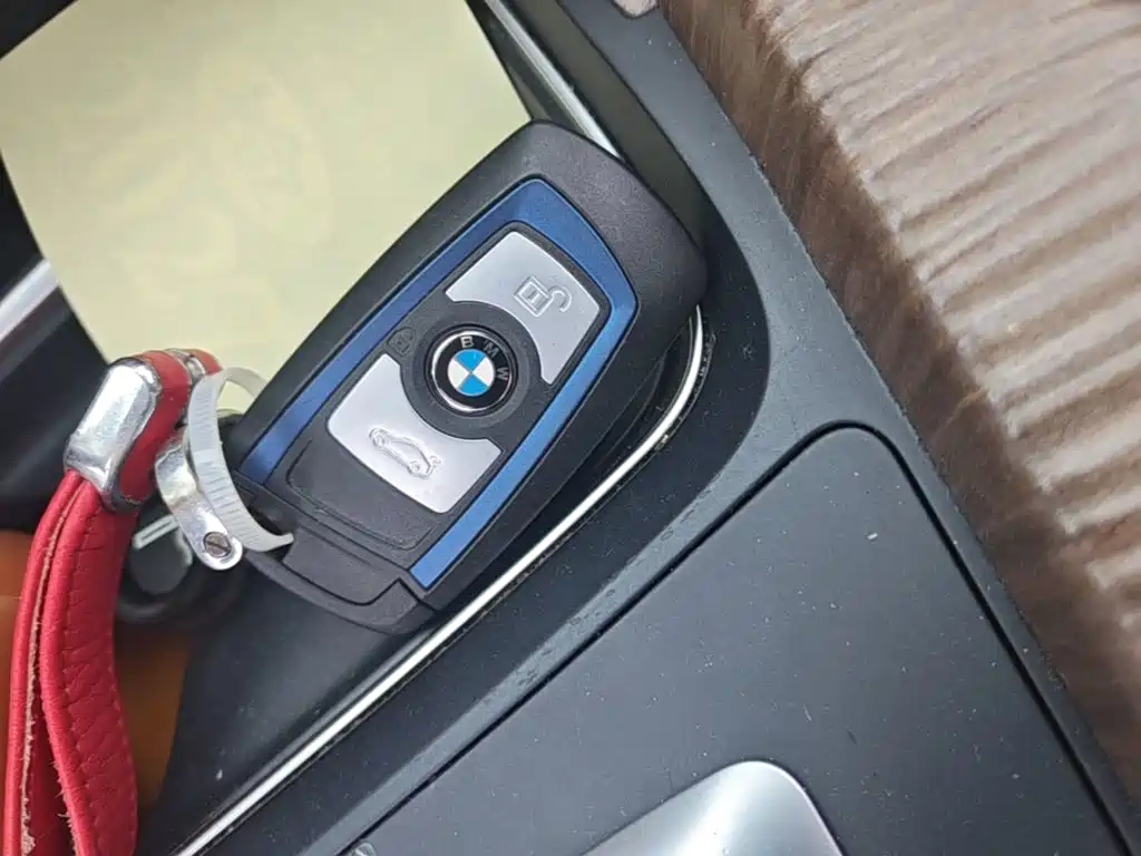 BMW 3 Series GT 2014 — фото 9