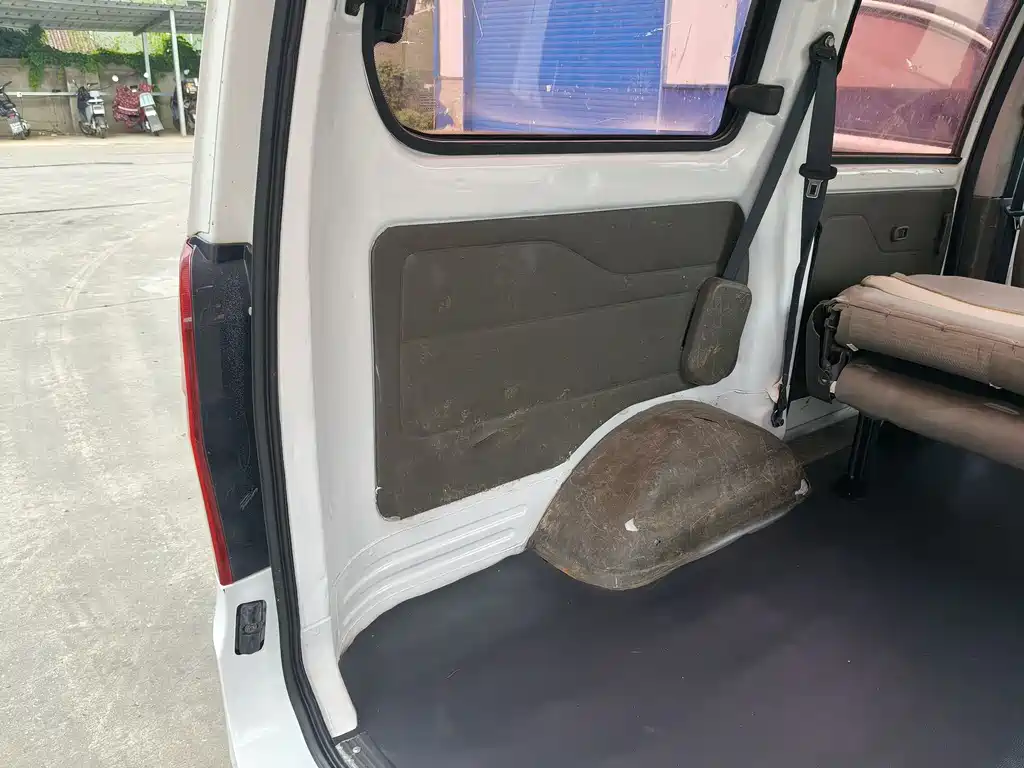 Wuling Rongguang V 2018 — фото 14