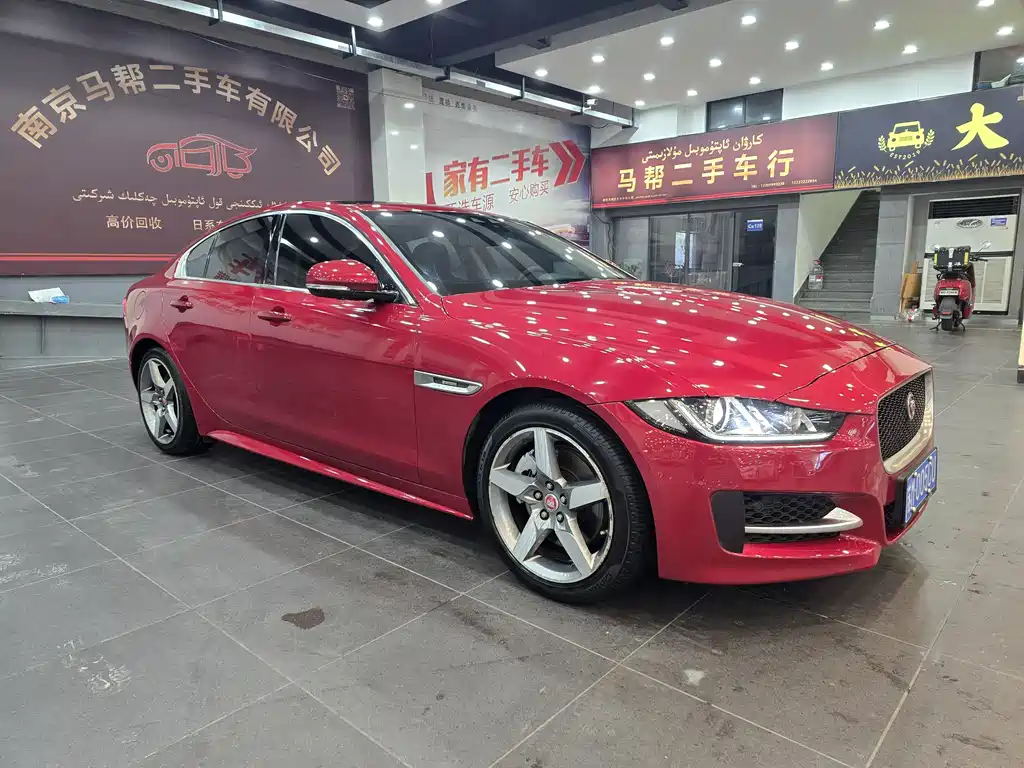 Jaguar XE 2016 — фото 6