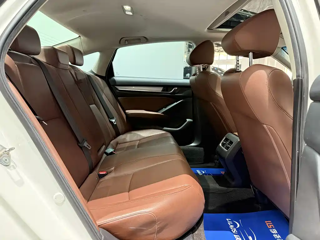 Honda Inspire 2020 — фото 26