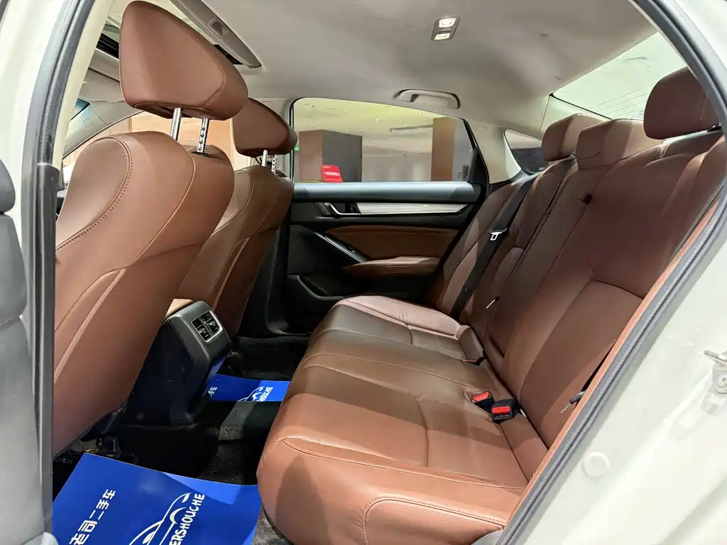 Honda Inspire 2020 — фото 18