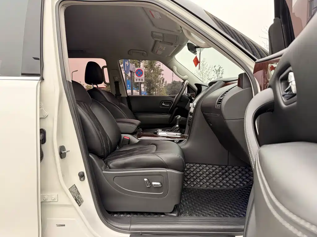 Nissan Patrol 2018 — фото 12