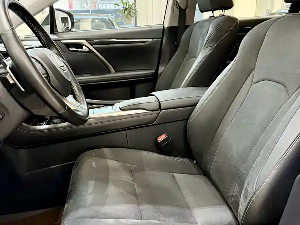 Lexus RX 2020