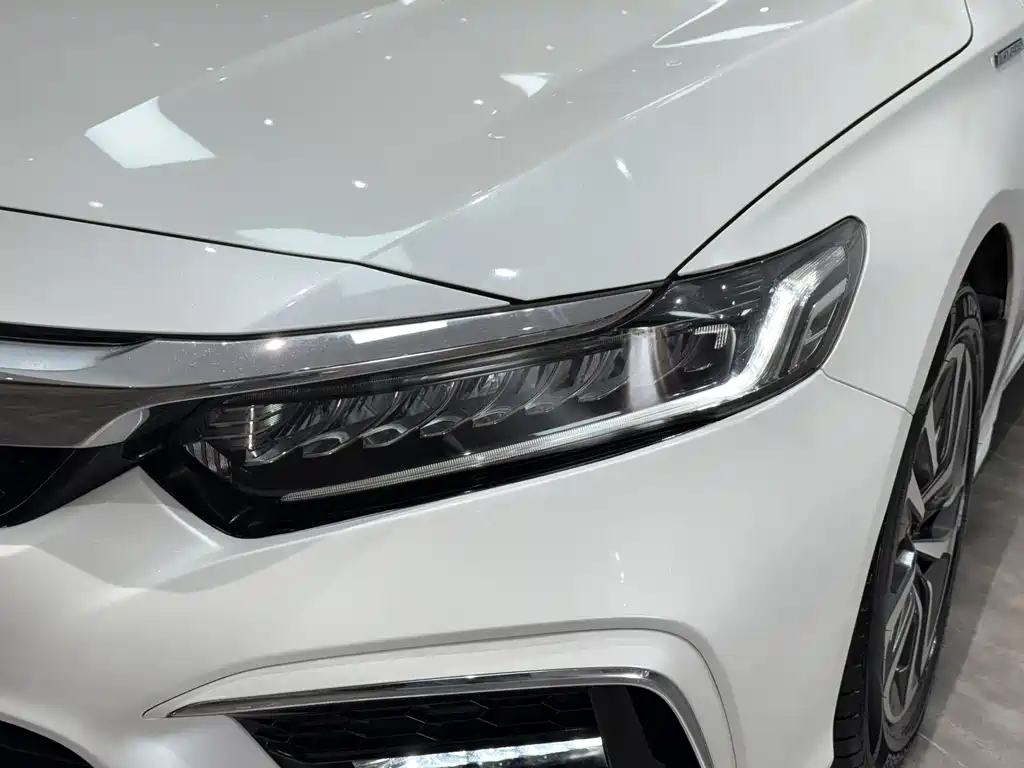 Honda Inspire 2020 — фото 27