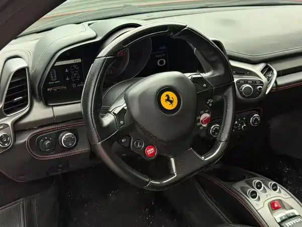 Ferrari 458 2013