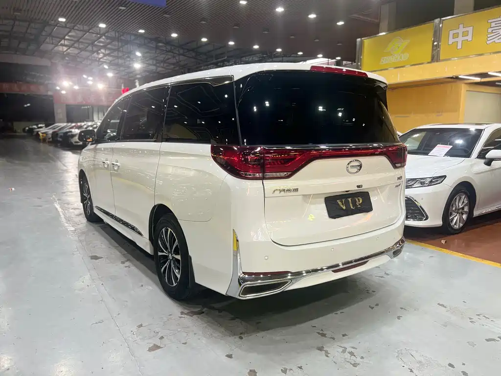 GAC Motor Trumpchi M8 2022 — фото 5