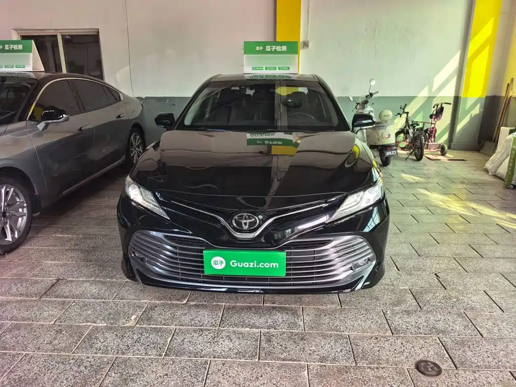 Toyota Camry 2019 — фото 5