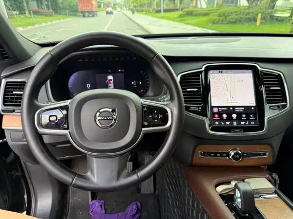 Volvo XC90 2022