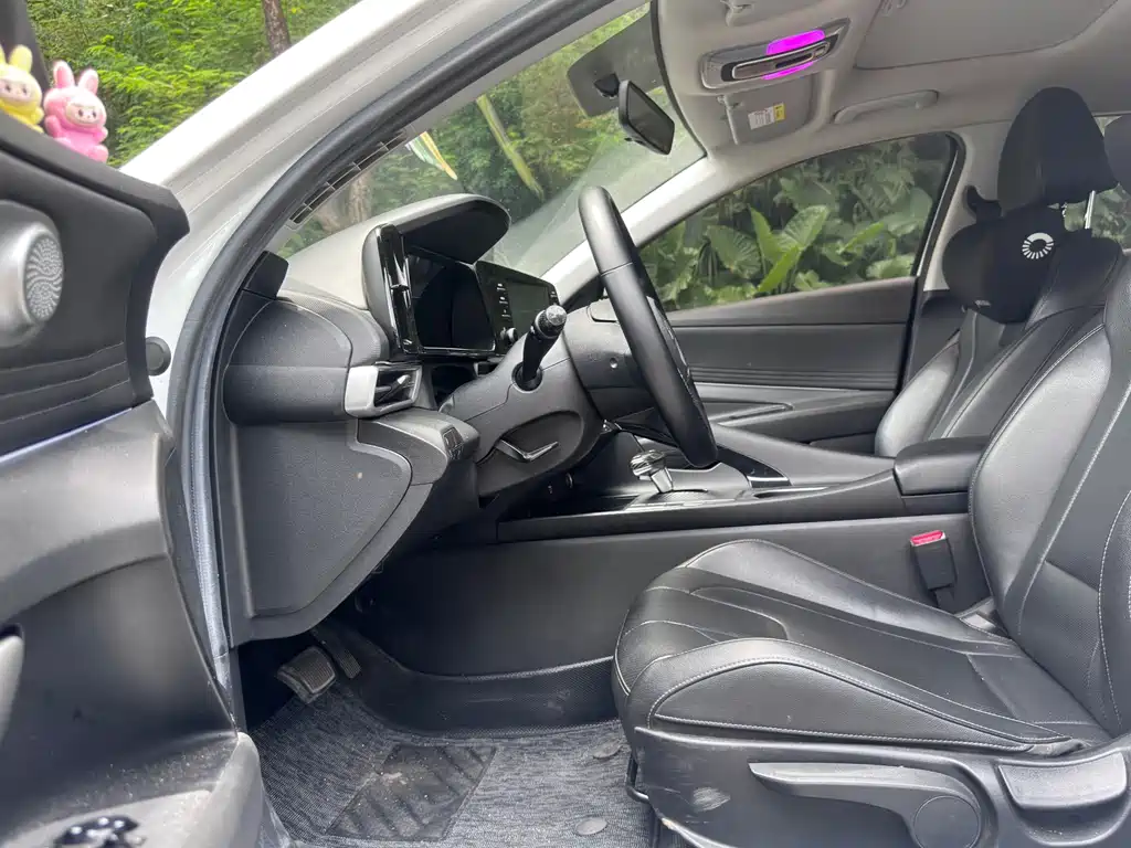 Hyundai Elantra 2021