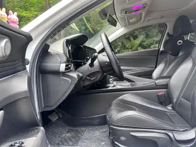 Hyundai Elantra 2021