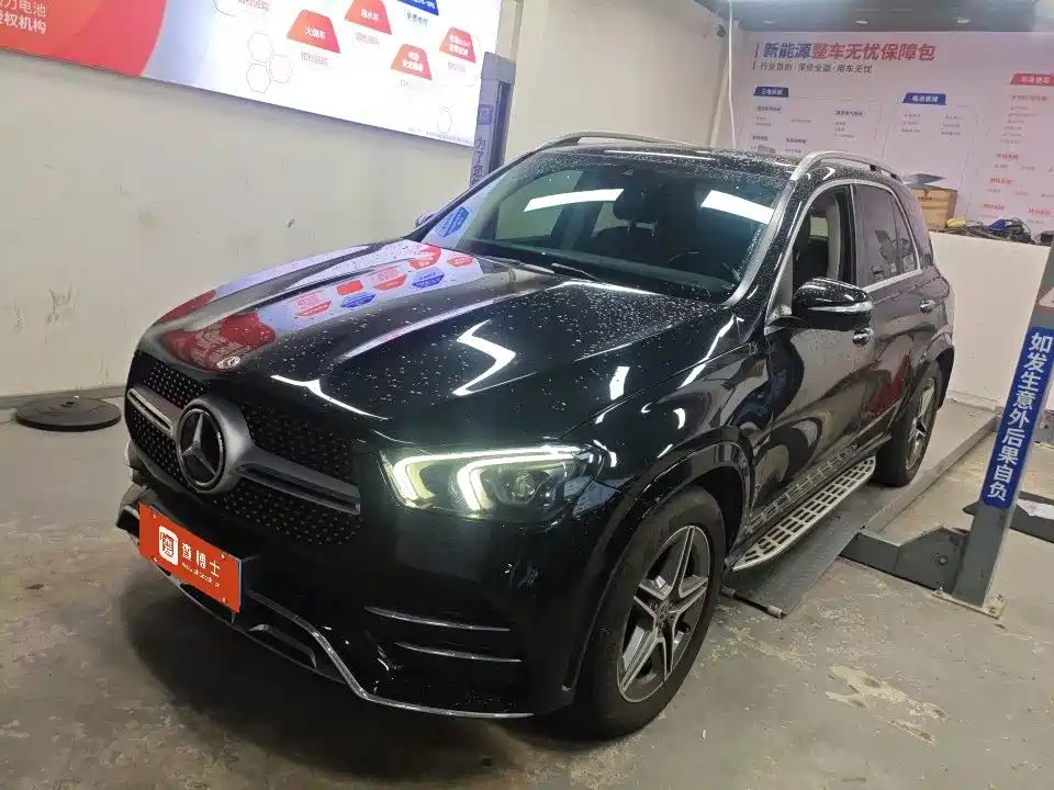 Mercedes-Benz GLE 2021 — фото 1