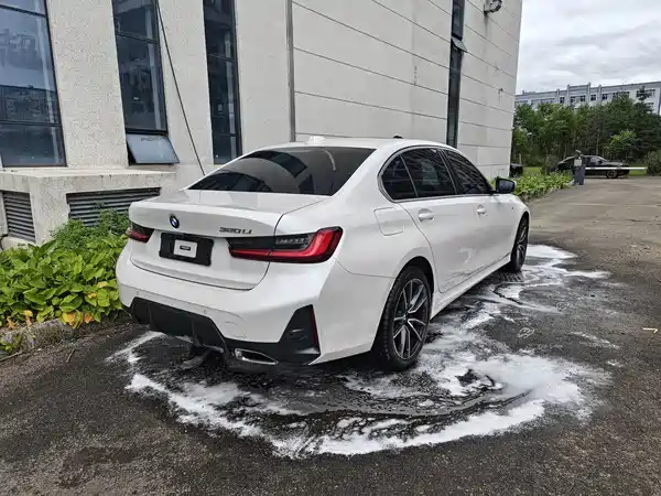 BMW 3 Series 2023