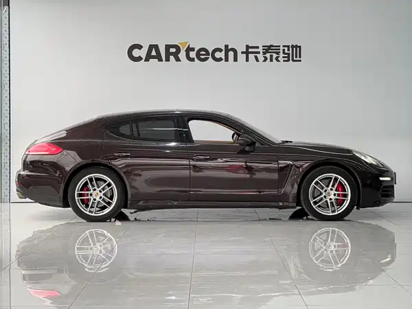 Porsche Panamera 2014