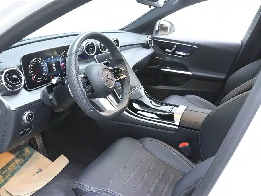 Mercedes-Benz C-Class 2023 — фото 14