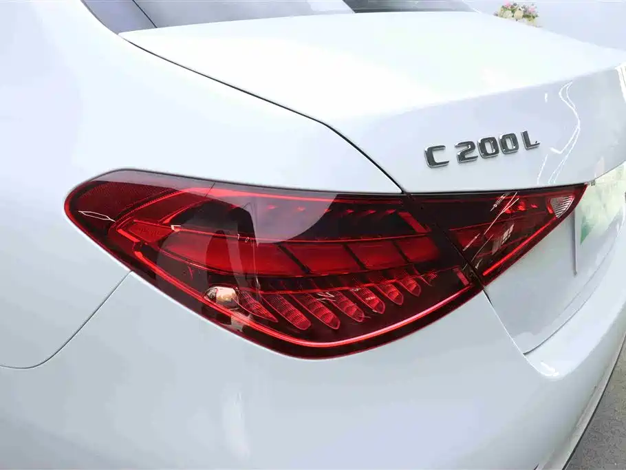 Mercedes-Benz C-Class 2023 — фото 31