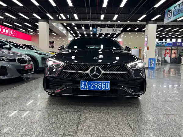 Mercedes-Benz C-Class 2025