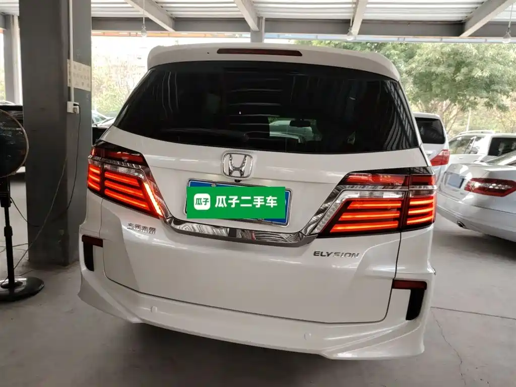 Honda Elysion 2019 — фото 6