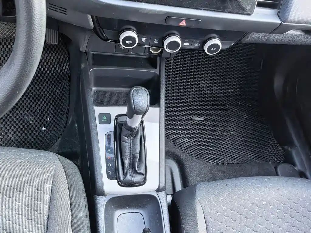 Honda Fit 2022 — фото 12