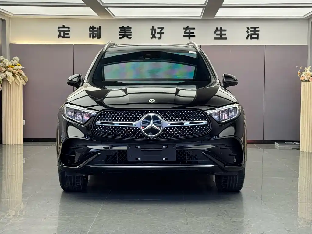 Mercedes-Benz GLC 2025