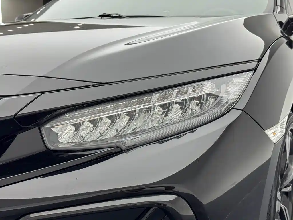 Honda Civic 2020 — фото 11