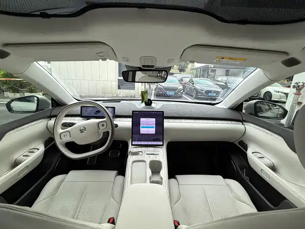 NIO ET7 2023
