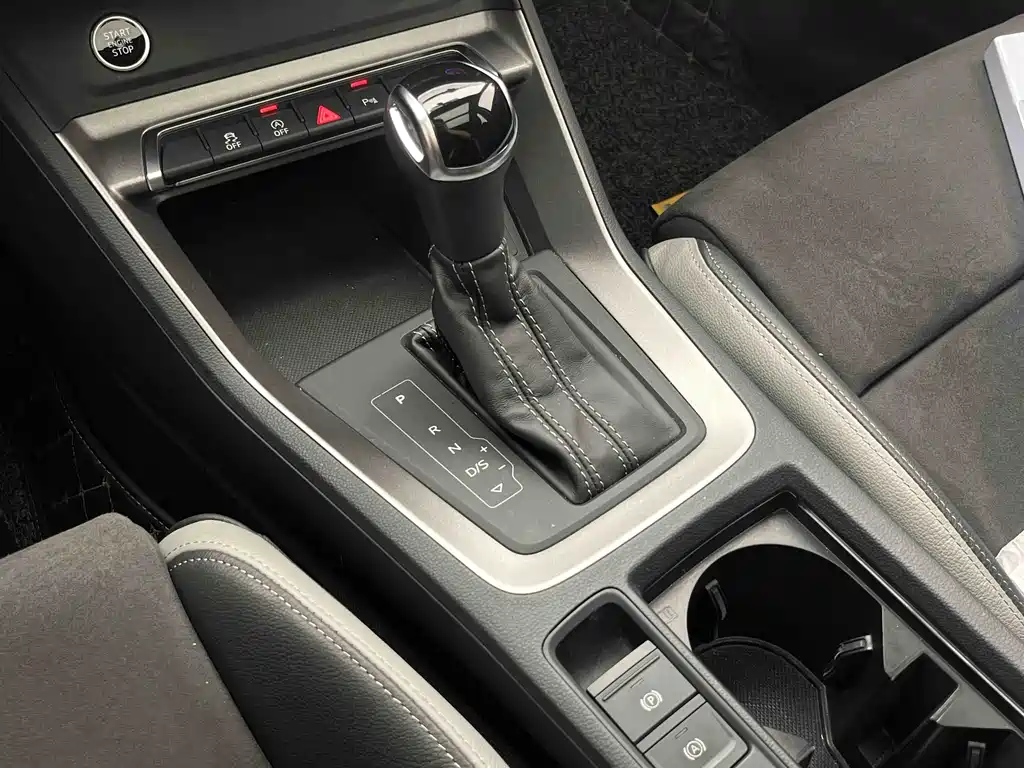 Audi Q3 2022 — фото 15