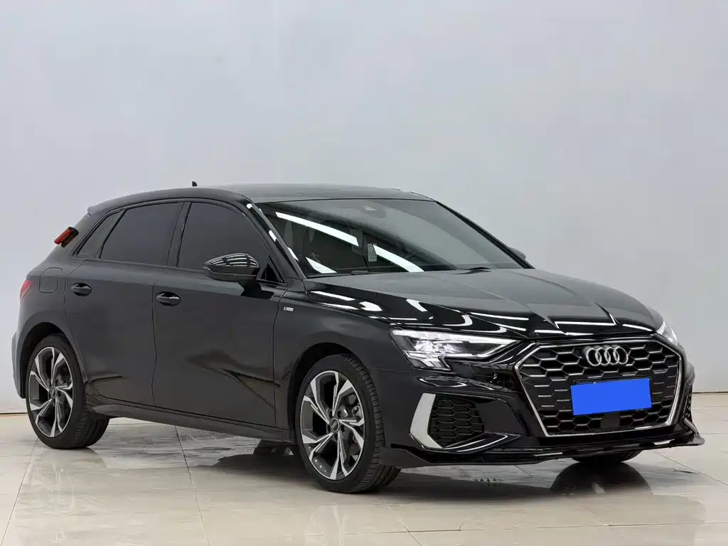 Audi A3 2023 — фото 3