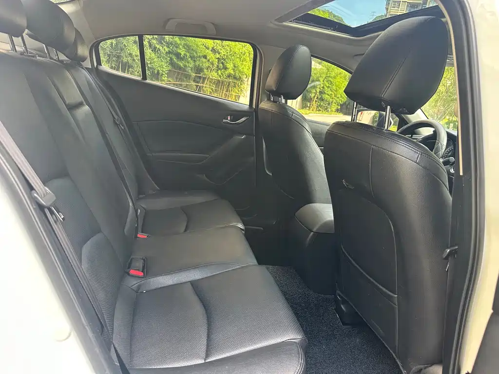 Mazda 3 Angkesela 2015 — фото 12