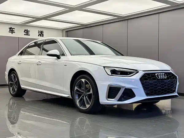 Audi A4L 2025