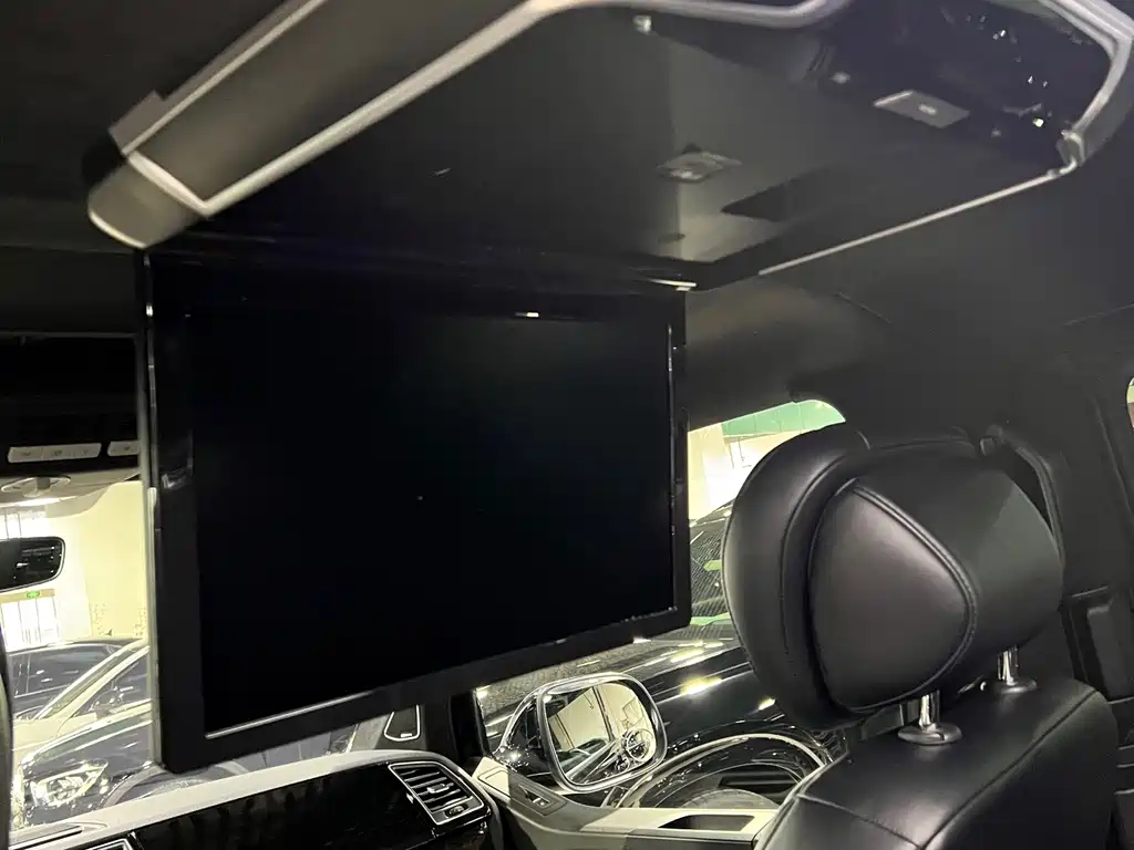 Volkswagen Multivan 2019 — фото 16