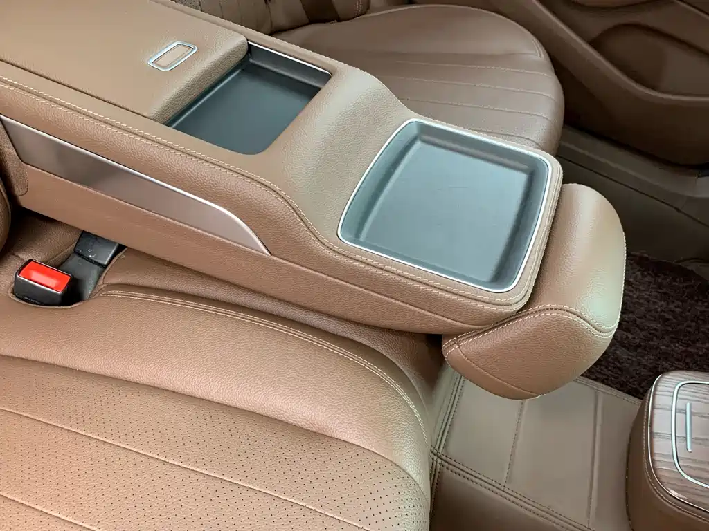 Mercedes-Benz E-Class New Energy 2022 — фото 30